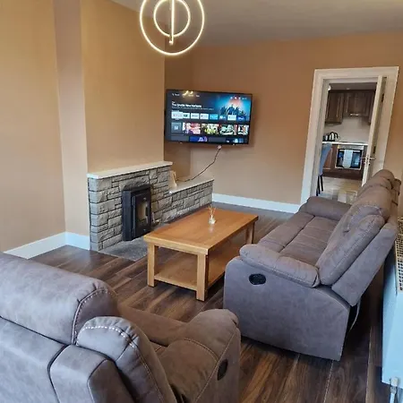 Mountmahon House Apartmán *