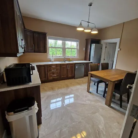 아파트 Mountmahon House *