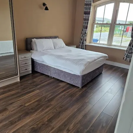 아파트 Mountmahon House *